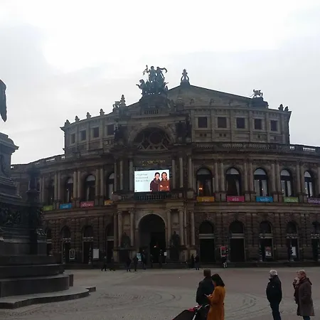 Apartment Ferienwohnung Am Zwinger Dresden